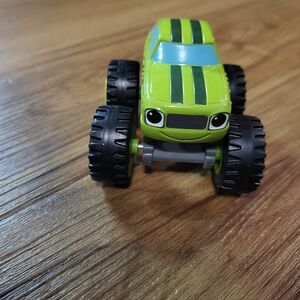 2014 Blaze and the Monster Machines PICKLE Car Truck Diecast